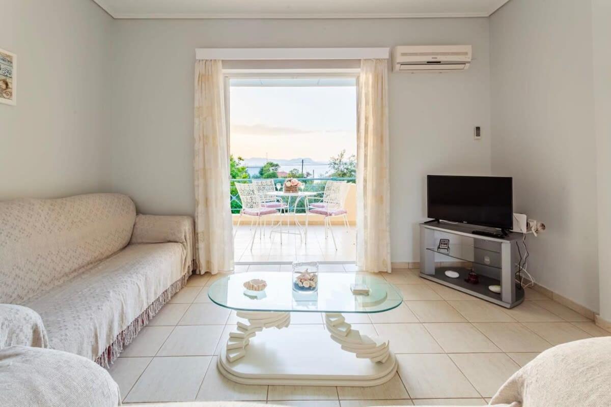 Вилла Seaview Terrace Haven-Perfect Location By The Sea Каламата Экстерьер фото