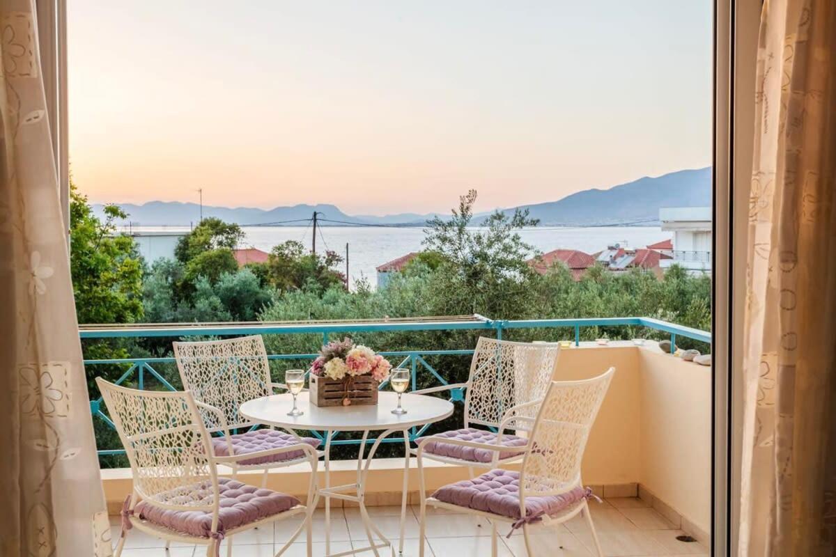 Вилла Seaview Terrace Haven-Perfect Location By The Sea Каламата Экстерьер фото